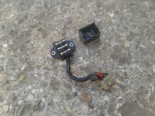 Annonce Boite fusible type g honda cb 750 four 1978