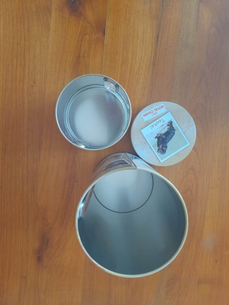 Vente Boite m&eacute;tal publicitaire royal canin