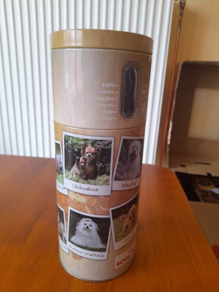 Boite m&eacute;tal publicitaire royal canin