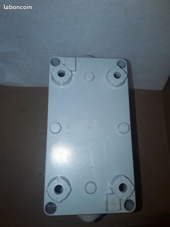 Annonce Boitier electrique sarel pour 2 modules