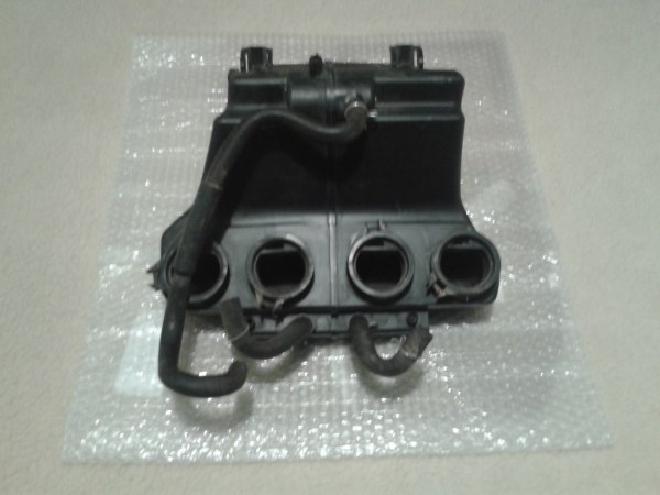 Boitier fitre a air suzuki 900 rf 1997