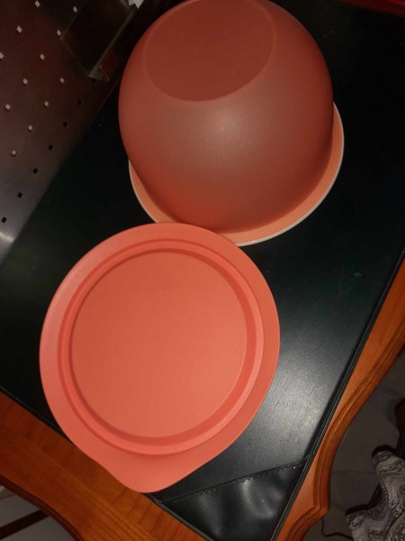 Annonce Bol saladier mélangeur tupperware 2,5 l - orange