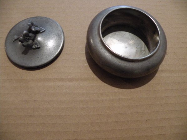 Vente Bonbonni&egrave;re ou bo&icirc;te &agrave; bijoux en &eacute;tain