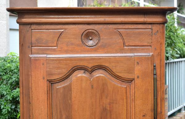 Bonnetière bicentenaire de style louis xv en chêne pas cher