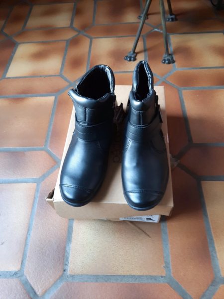 Vente Boots cuir double zip avec aérosemelle