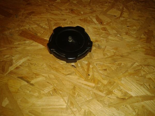 Bouchon de réservoir honda 80 mtx 1986