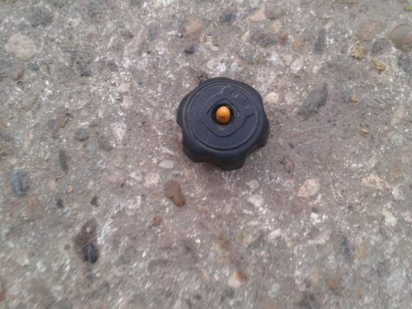 Bouchon essence husqvarna 410 te 1998