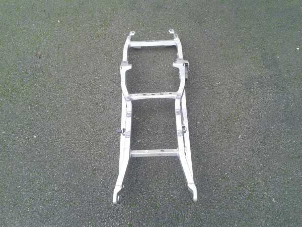 Boucle arriére kawasaki zx9r 2001