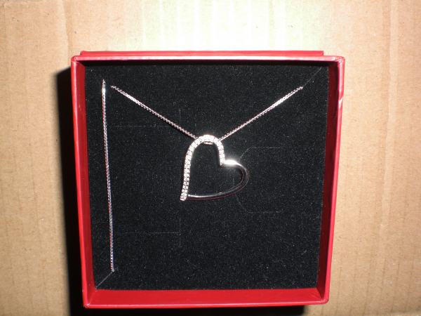 Boucle d'oreille-chaine+pendentif argent ou montre pas cher