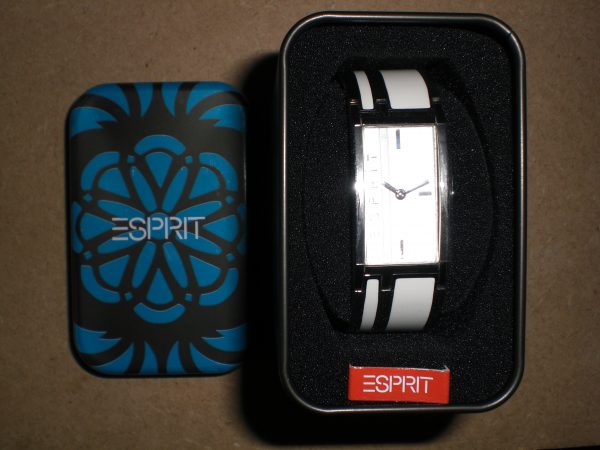 Annonce Boucle d'oreille-chaine+pendentif argent ou montre