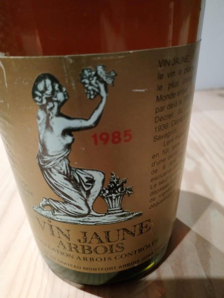 Bouteille de vin jaune année 1985 pas cher