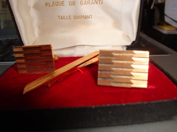 Boutons de manchette