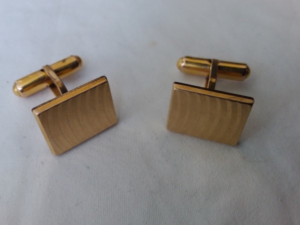 Annonce Boutons de manchettes