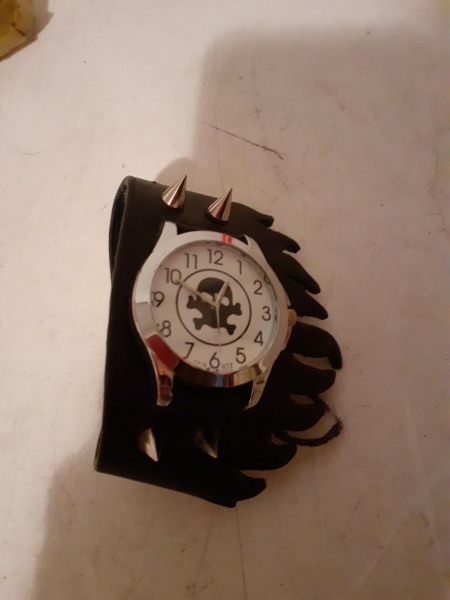 Bracelet de force cuir montre