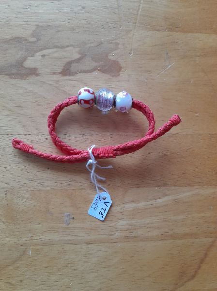 Bracelet ethnique rouge  perle de verre