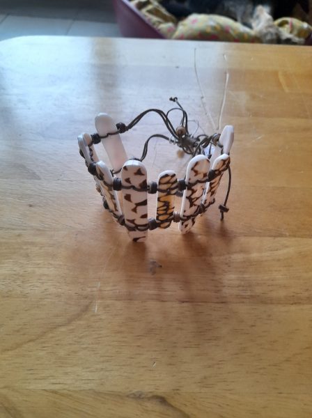 Bracelet tib&eacute;taine en os