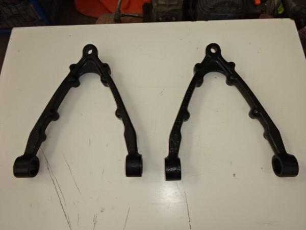 Bras de suspension inférieurs avant maserati indy