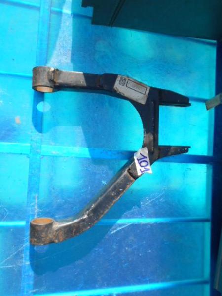 Bras de suspension supérieurs avant de tomaso pant