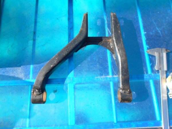 Annonce Bras de suspension supérieurs avant de tomaso pant