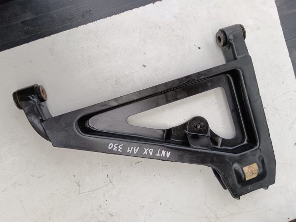 Vente Bras suspension inférieurs avant maserati qtp s3