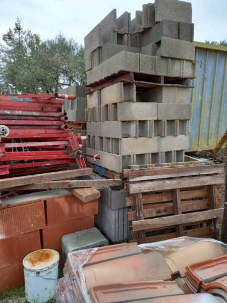 Vente Briques, agglos, blocs à bancher