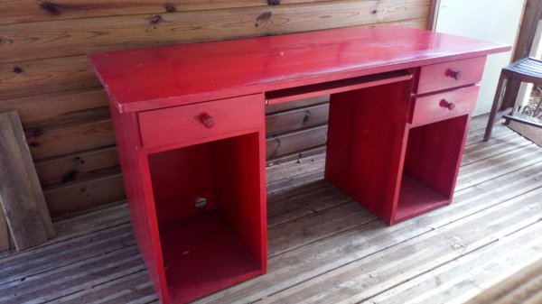 Vente Bureau en bois couleur rouge