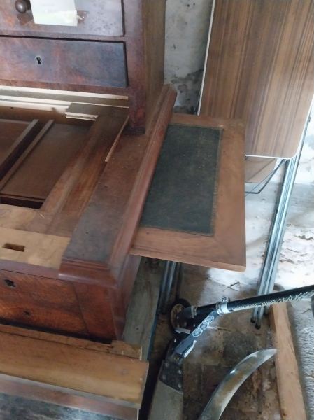 Vente Bureau secrétaire acajou Époque xix 11 tiroirs