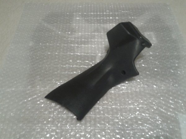 Cache guidon droit honda pc 800 pacific coast 2000