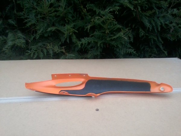 Cache lat&eacute;ral droit 1000 voxan caf&eacute; racer 2011 pas cher