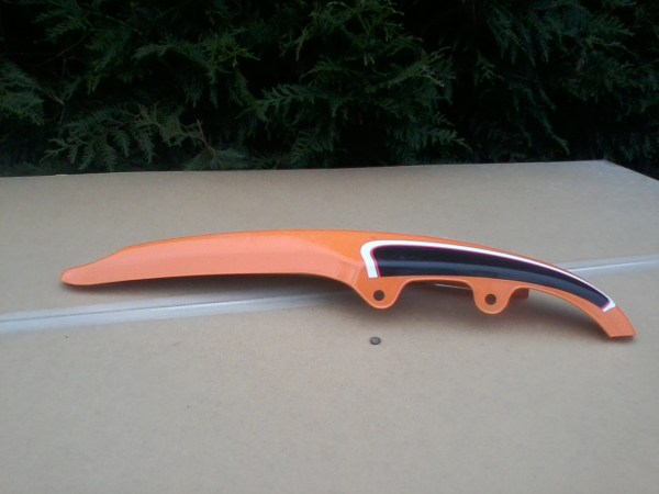 Annonce Cache lat&eacute;ral droit 1000 voxan caf&eacute; racer 2011