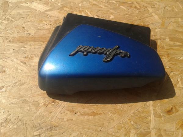 Annonce Cache lat&eacute;ral droit bleu yamaha 750 xvz 1983