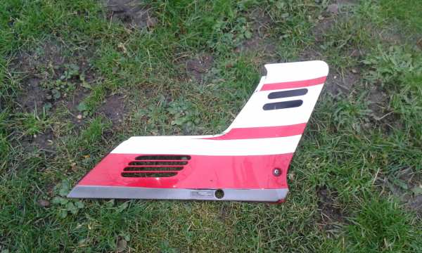 Cache latéral droit honda 1000 cbr 1990