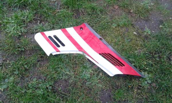 Annonce Cache latéral droit honda 1000 cbr 1990