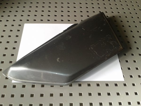Cache latéral droit honda 125 cm 1992 pas cher