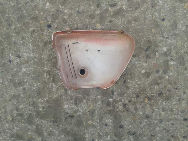 Annonce Cache latéral droit honda 250 cb 1978