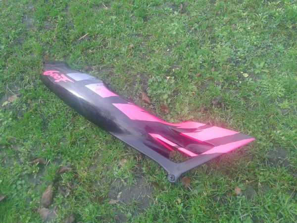 Vente Cache lat&eacute;ral droit noir rose honda 600 cbr 1993