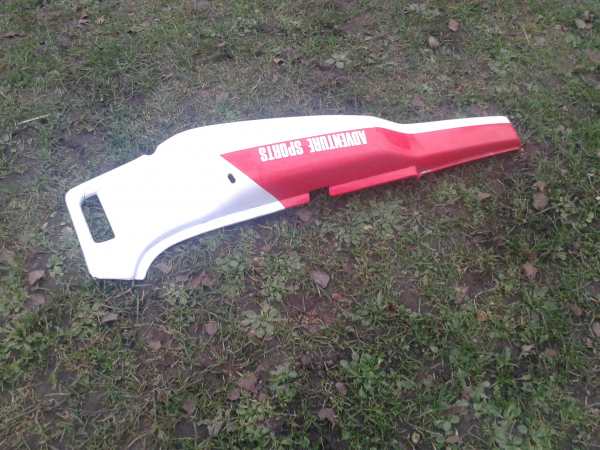 Cache latéral droit honda 650 africa twin 1989 pas cher