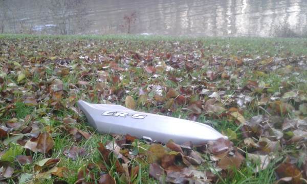 Cache lat&eacute;ral droit kawasaki 500 er5 2001 pas cher