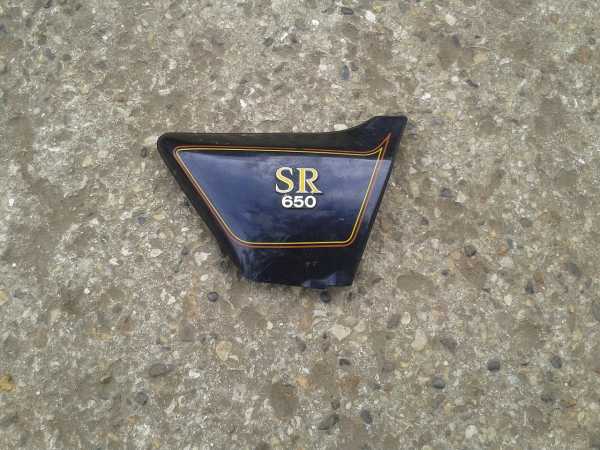 Cache latéral droit kawasaki z650 sr 1976