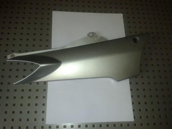 Cache lat&eacute;ral droit yamaha 1300 fjr 2007