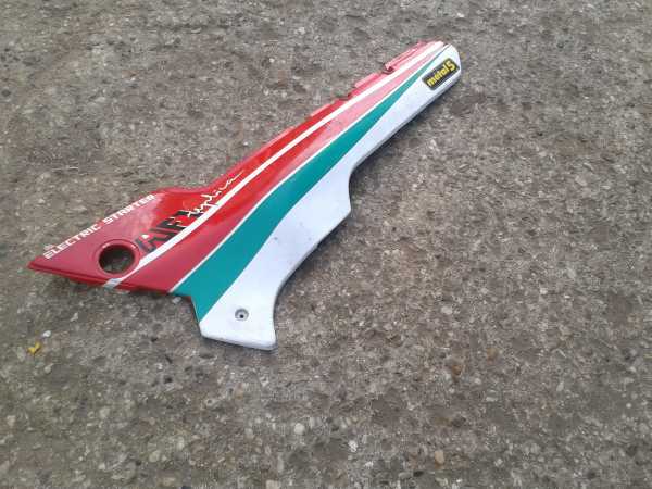 Vente Cache latéral gauche aprilia 125 af1 sinthési 1989