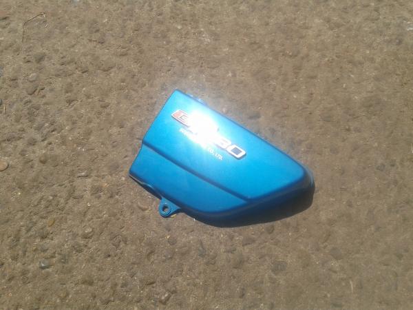 Vente Cache lateral gauche bleu ciel suzuki 380 gt 1978