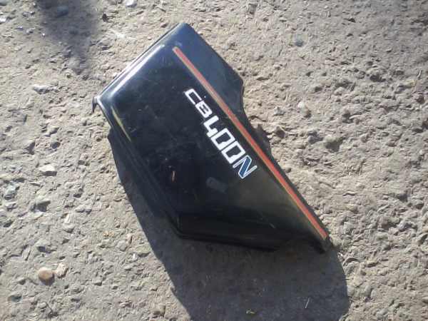 Vente Cache lat&eacute;ral gauche honda 400 cbn 1980