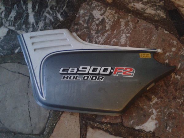 Annonce Cache latéral gauche honda cb 900 bol d or f2 1979