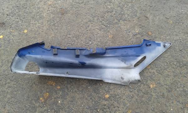 Cache latéral gauche kawasaki 1100 zzr 1991 pas cher