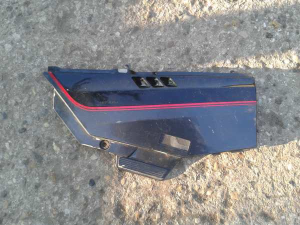 Annonce Cache lat&eacute;ral gauche kawasaki 750 gpx 1989