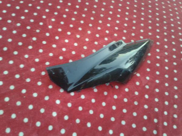 Vente Cache latéral gauche scooter sym 50cc 2004