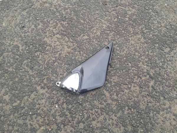 Vente Cache latéral gauche suzuki 1200 bandit 2005