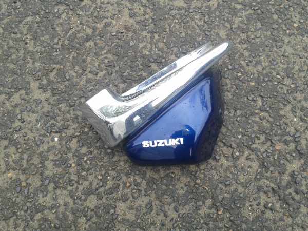 Vente Cache latéral gauche suzuki vl 125 intruder 2007