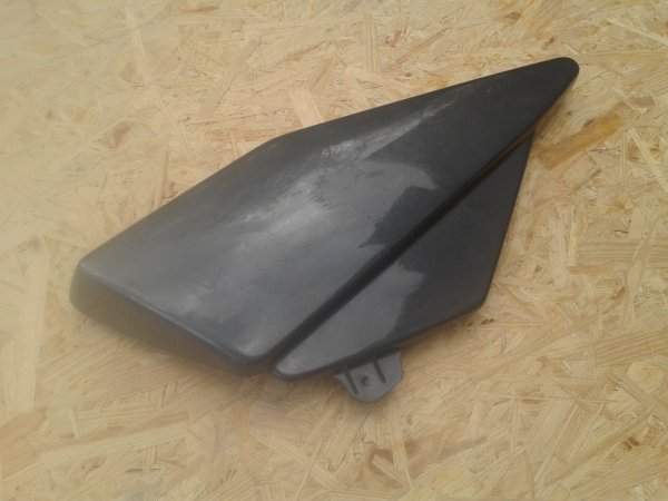 Cache latéral gauche yamaha 350 rdlc 4lo 1981 pas cher